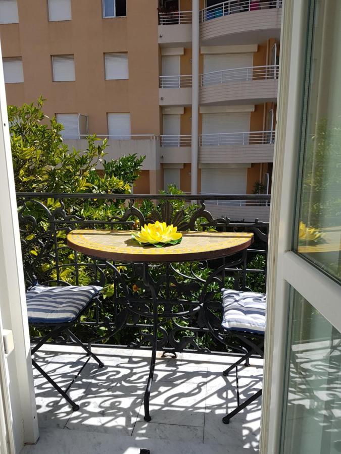 Charmant 2Pcs A 100 M De La Plage Au Calme Menton Exterior foto